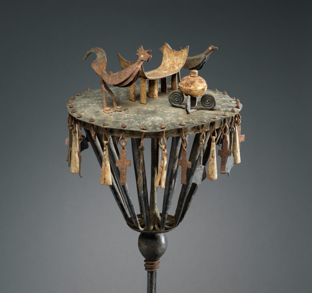 Commemorative iron altar (asen), Fon peoples, Republic of Benin (Ouidah), late 19th–mid-20th century. The Metropolitan Museum of Art.