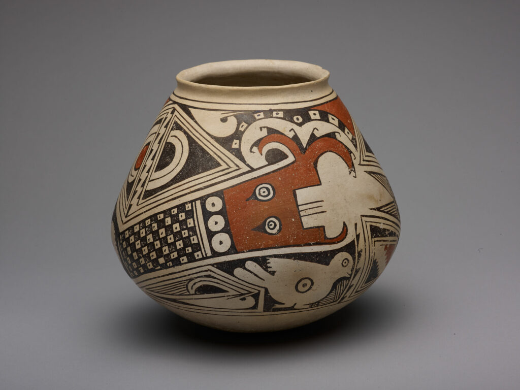 Polychrome ceramic jar decorated with two horned and plumed serpents, Casas Grandes culture, Ramos Polychrome, 1280–1450 CE, New Mexico or Chihuahua, Mexico, Art Institute of Chicago